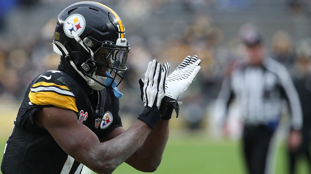 Dec 25, 2024; Pittsburgh, Pennsylvania, USA; Pittsburgh Steelers wide receiver George Pickens (14) reacts after a Kansas City Chiefs penalty during the fourth quarter at Acrisure Stadium. Mandatory Credit: Charles LeClaire-Imagn Images