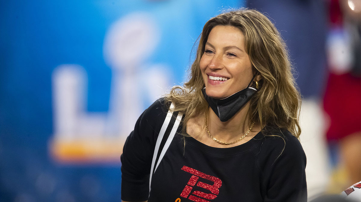 Tom Brady’s ex Gisele Bündchen reveals first look at new baby on Mother’s Day