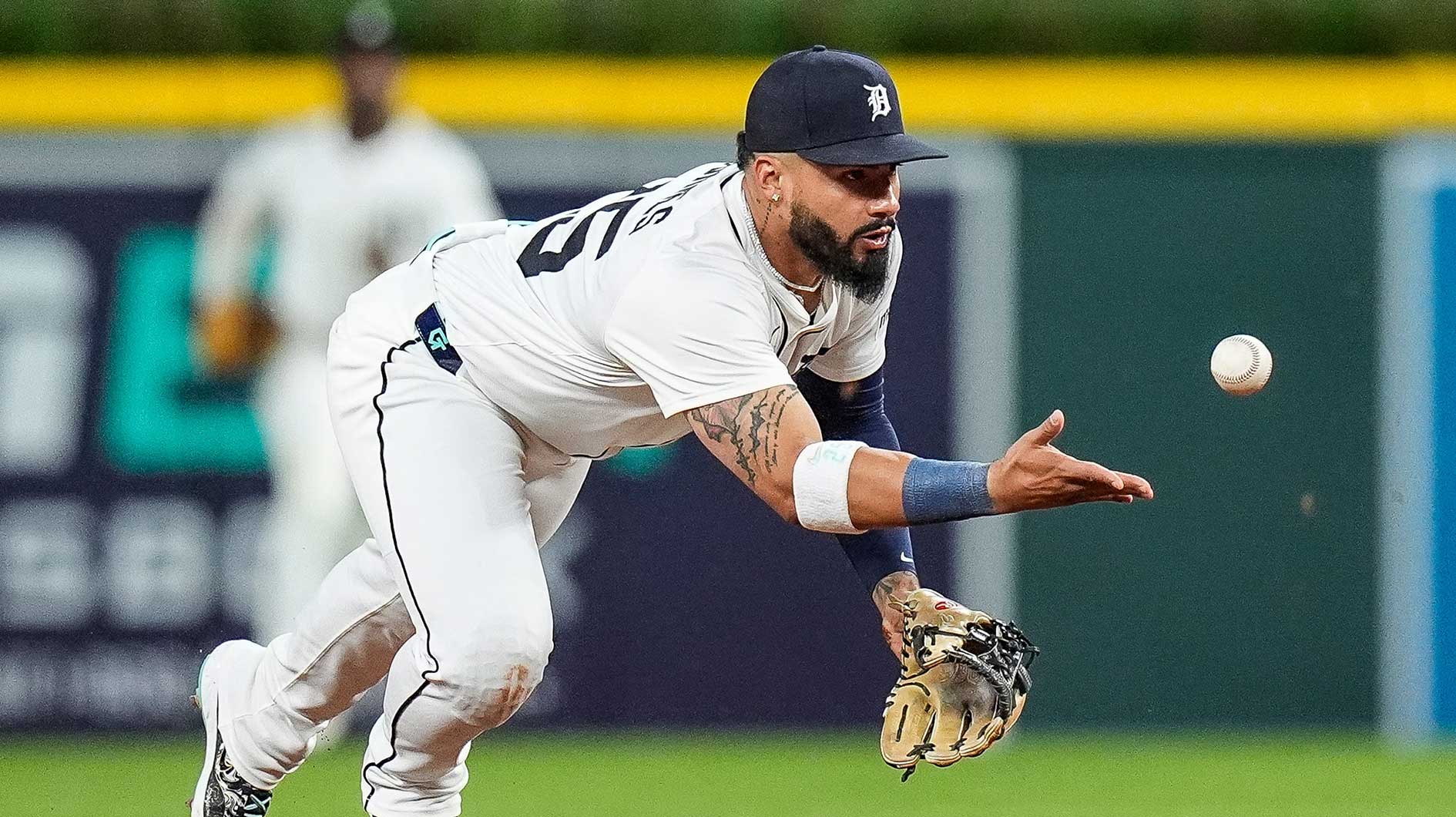 Detroit Tigers second baseman Gleyber Torres (25) tosses the ball to shortstop Trey Sweeney (not in the photo) against Boston Red Sox during the ninth inning at Comerica Park