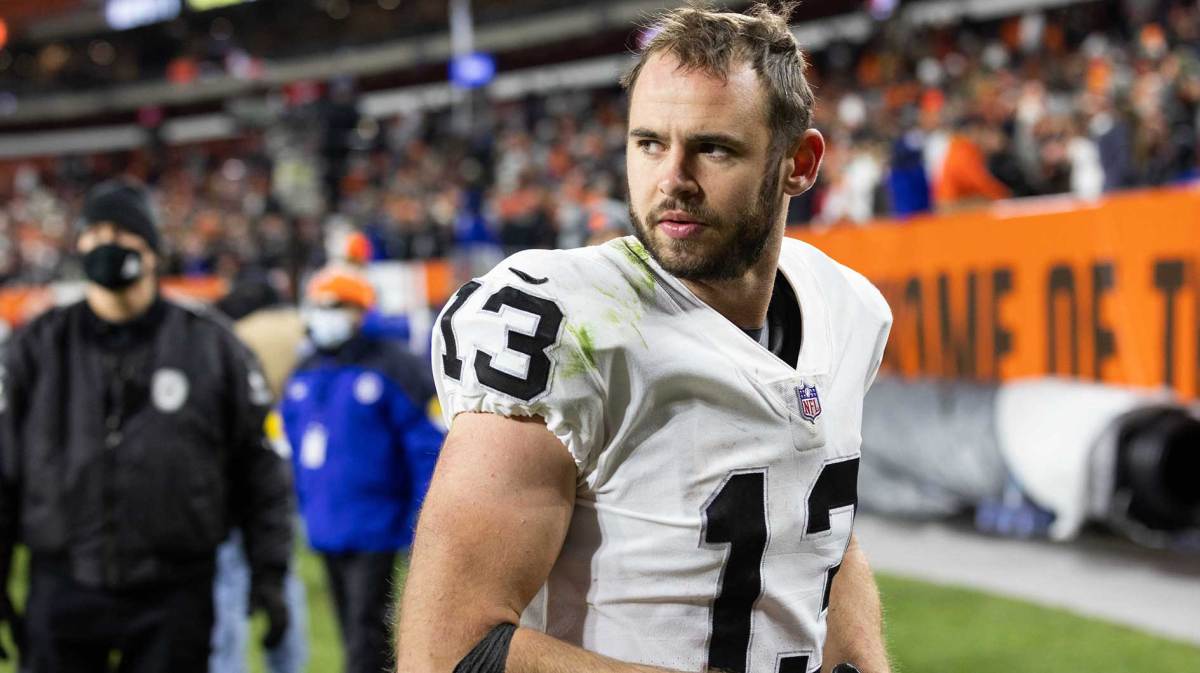 Dec 20, 2021; Cleveland, Ohio, USA; Las Vegas Raiders wide receiver Hunter Renfrow (13) exits the field after the game against the Cleveland Browns at FirstEnergy Stadium. Mandatory Credit: Scott Galvin-Imagn Images. Panthers Dave Canales raves about Renfrow.
