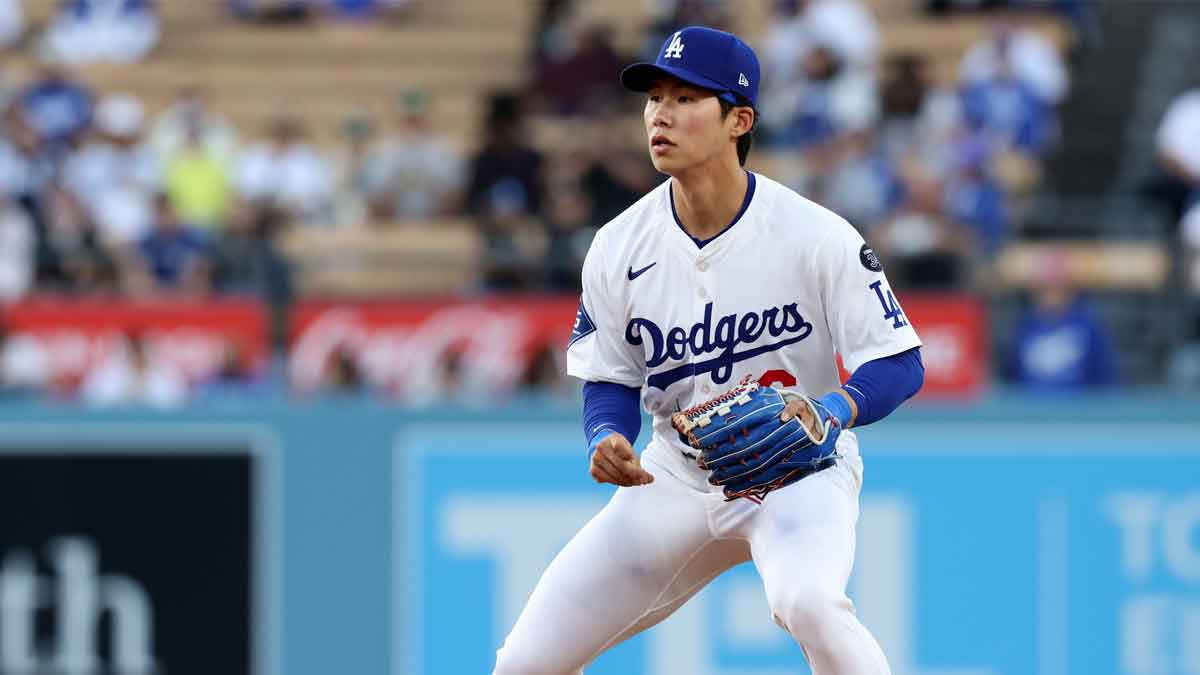 Los Angeles Dodgers second base Hyeseong Kim (6) during the first inning against the Athletics at Dodger Stadium.