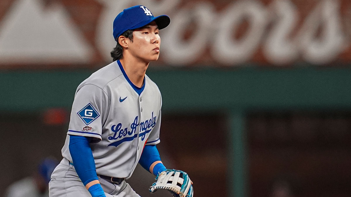 Los Angeles Dodgers second baseman Hyeseong Kim (6) shown during his major league debut against the Atlanta Braves during the ninth inning at Truist Park.