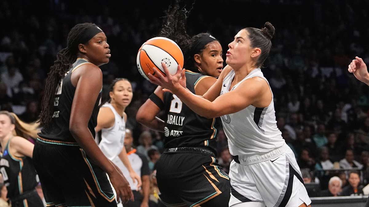 Las Vegas Aces guard Kelsey Plum (10) shoots a layup against the New York Liberty during game one of the 2024 WNBA Semi-finals at Barclays Center