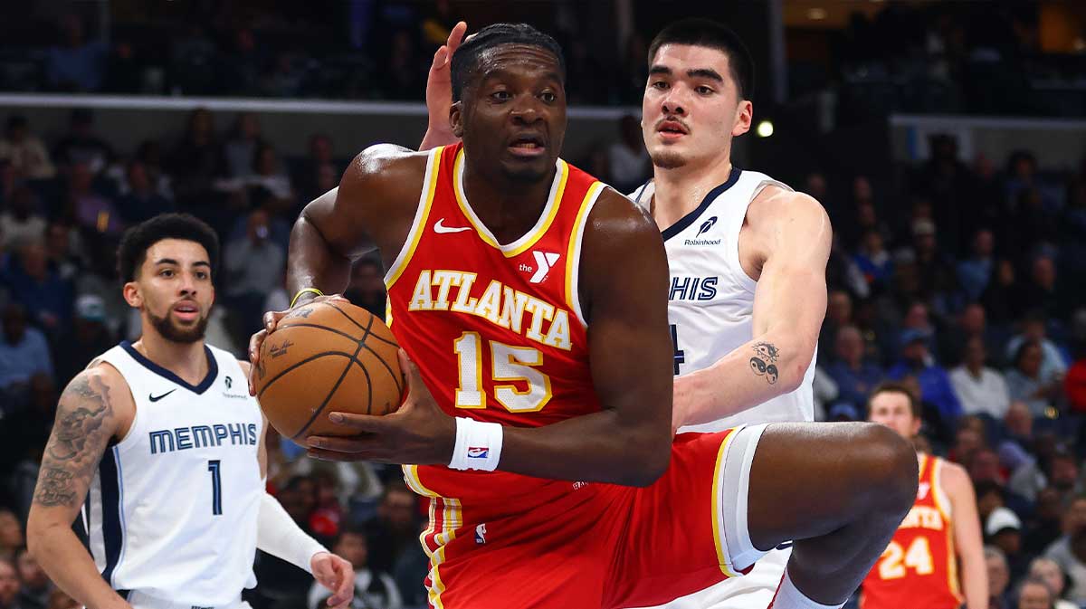 Atlanta Hawks center Clint Capela (15) collects a pass as Memphis Grizzlies center Zach Edey (14) defends during the second quarter at FedExForum.