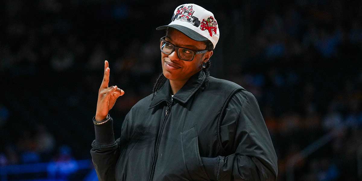 Sun waive All-Star vet Diamond DeShields before season opener