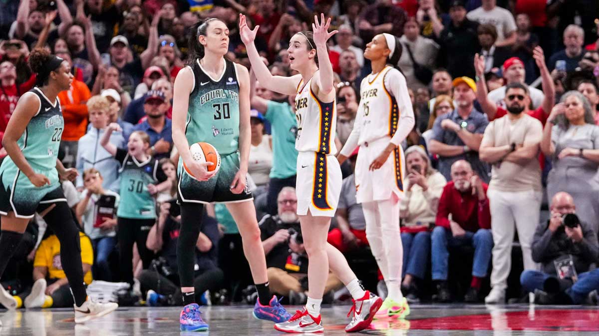 Indiana Fever guard Caitlin Clark (22) reacts to the last play of the game Saturday, May 24, 2025, during a game between the Indiana Fever and the New York Liberty at Gainbridge Fieldhouse in Indianapolis. The New York Liberty defeated the Indiana Fever, 90-88.