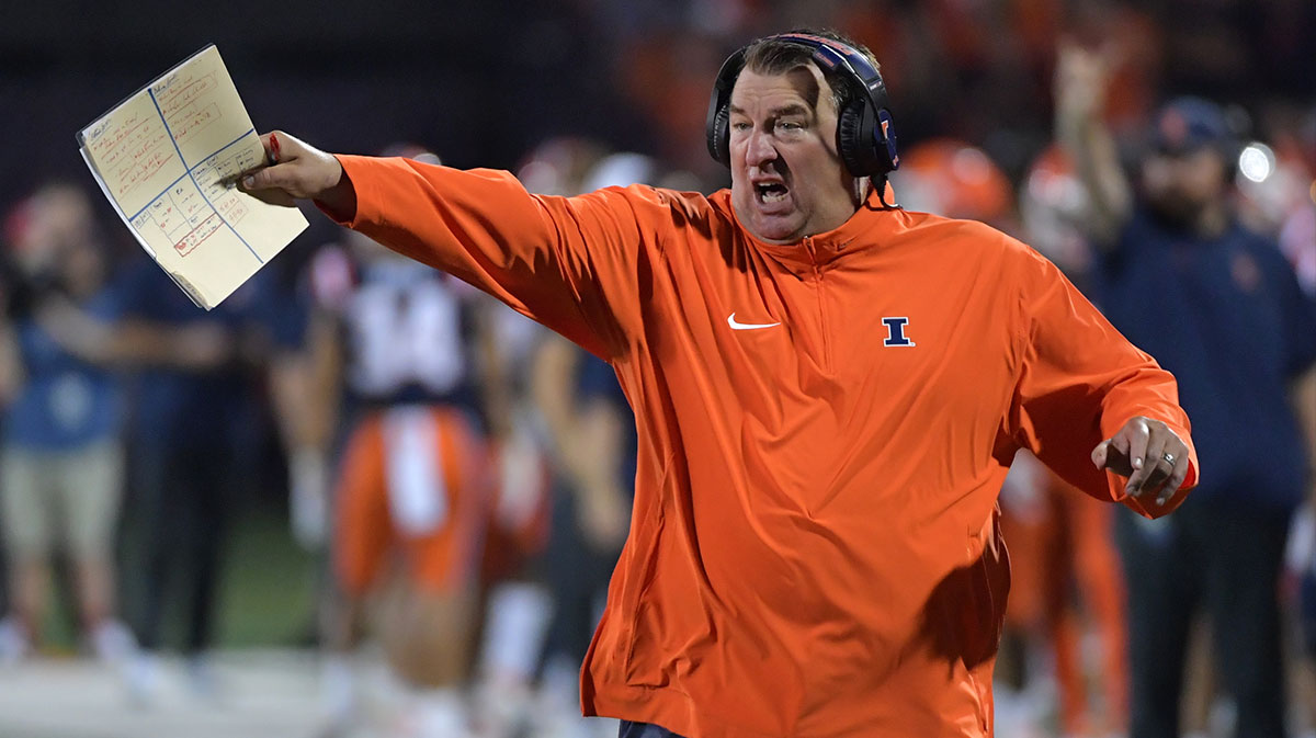 ; Illinois Fighting Illini head coach Bret Bielema reacts after a play against the Toledo Rockets during the second half at Memorial Stadium.