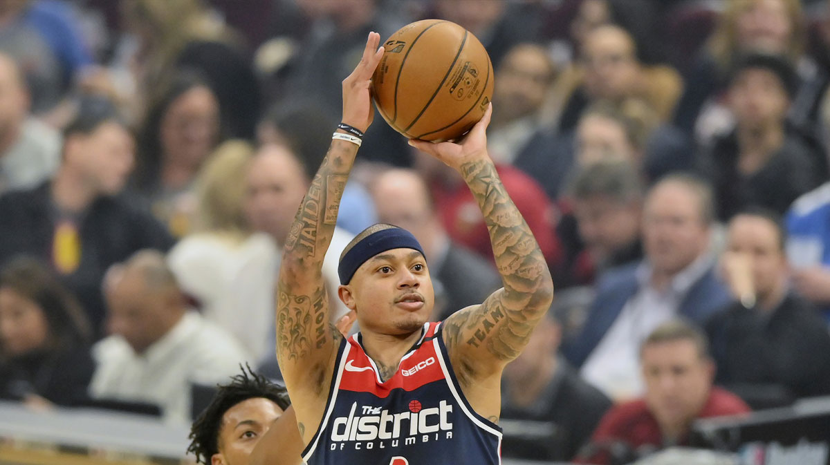 Washington Wizards guard Isaiah Thomas (4) shoots against the Cleveland Cavaliers in the first quarter at Rocket Mortgage FieldHouse.