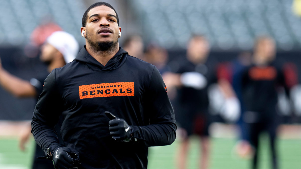 Cincinnati Bengals wide receiver Ja'Marr Chase (1) warms up before the NFL game between the Cincinnati Bengals and the Denver Broncos at Paycor Stadium in Cincinnati on Saturday, Dec. 28, 2024.