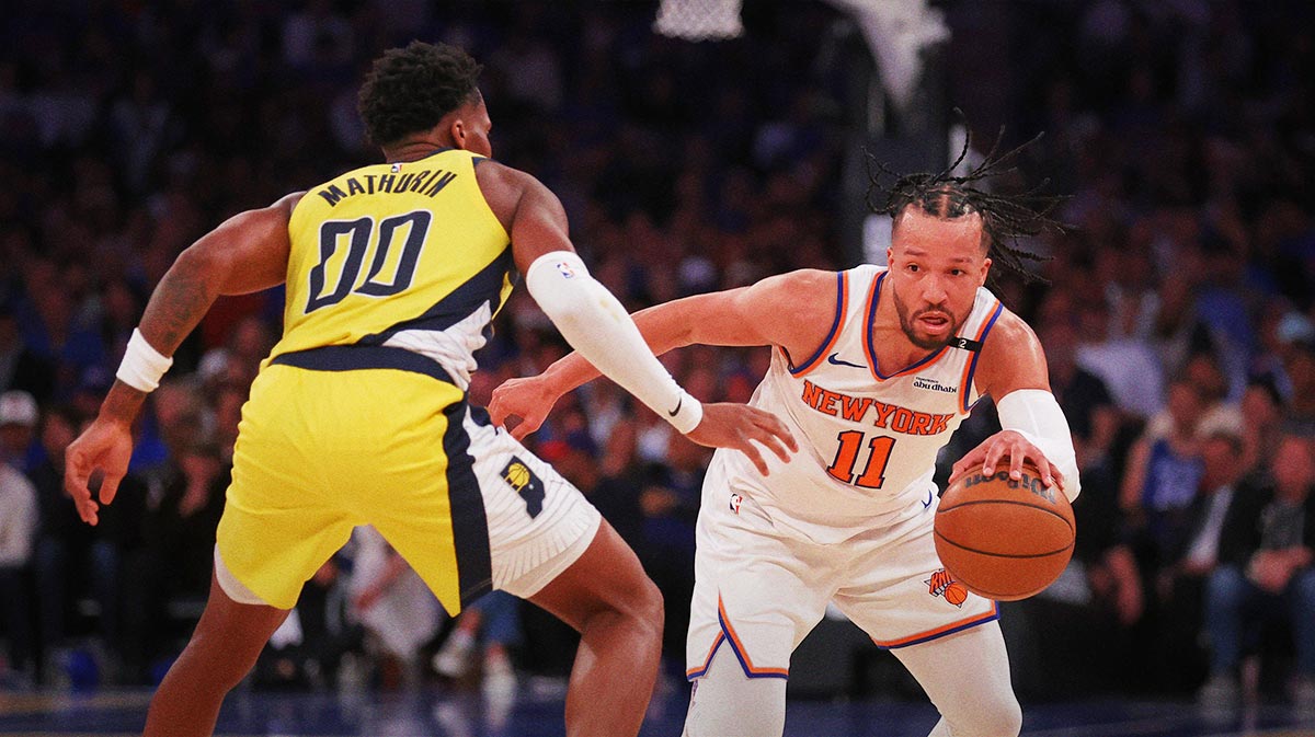 New York Knicks guard Jalen Brunson (11) controls the ball against Indiana Pacers guard Bennedict Mathurin (00) in the third quarter during game one of the eastern conference finals for the 2025 NBA Playoffs at Madison Square Garden.