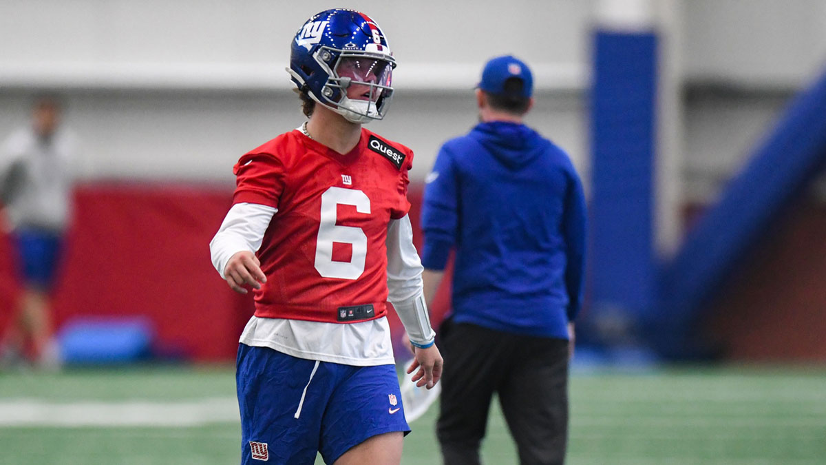New York Giants quarterback Jaxson Dart (6) participates in a drill during rookie minicamp at Quest Diagnostics Training Center.