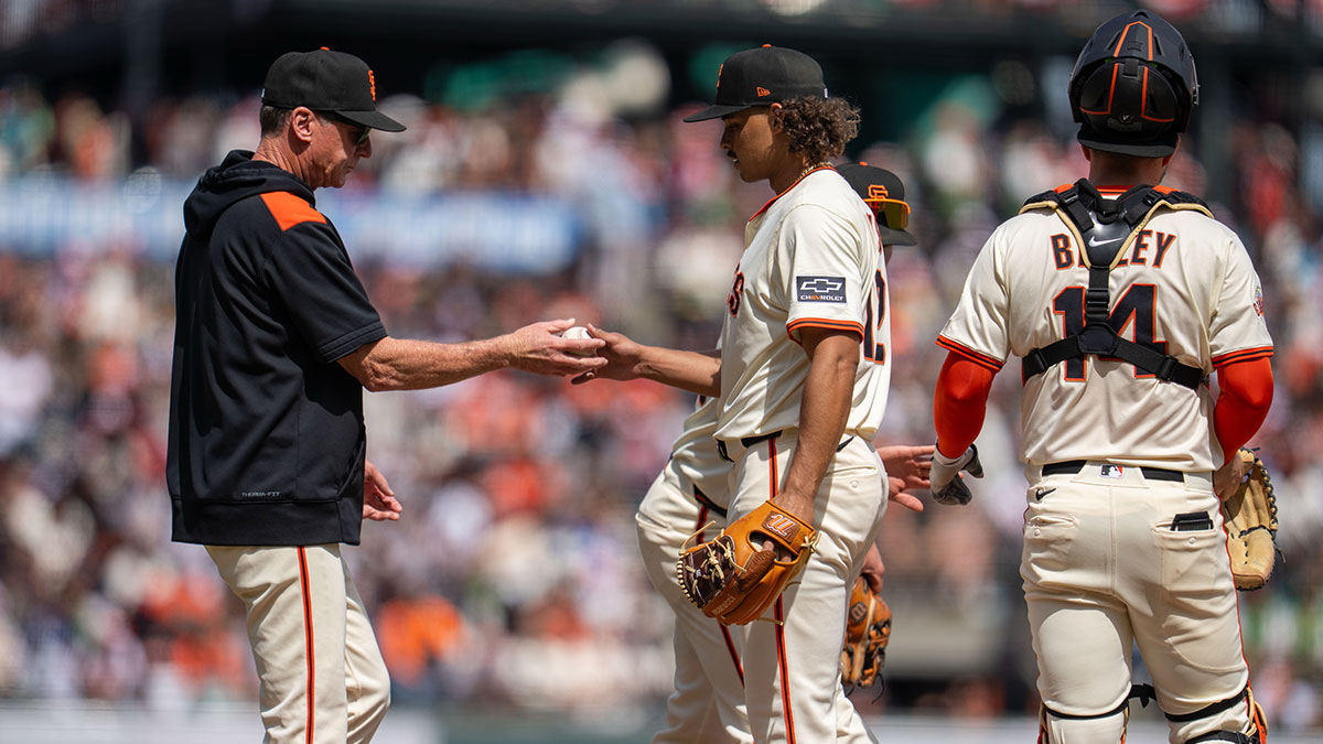 Apr 6, 2025; San Francisco, California, USA; San Francisco Giants manager Bob Melvin (6) relieves San Francisco Giants starting pitcher Jordan Hicks (12) against the Seattle Mariners during the sixth inning at Oracle Park. Mandatory Credit: Neville E. Guard-Imagn Images