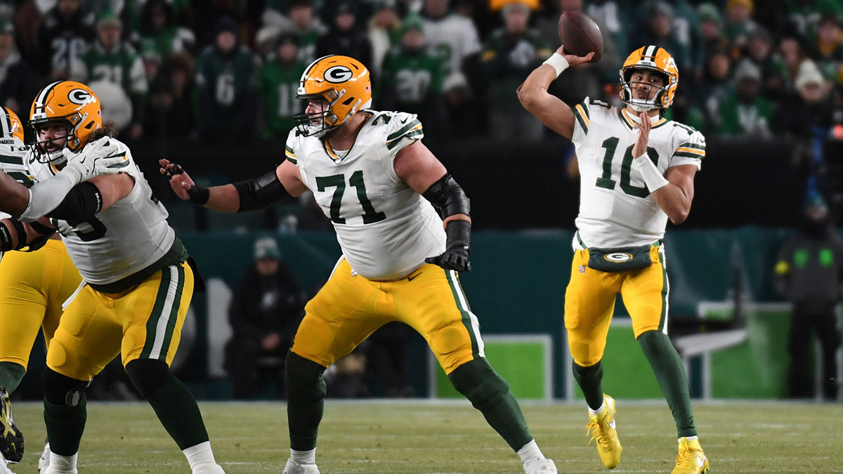 Green Bay Packers quarterback Jordan Love (10) throws a pass against the Philadelphia Eagles during the first half in an NFC wild card game at Lincoln Financial Field.