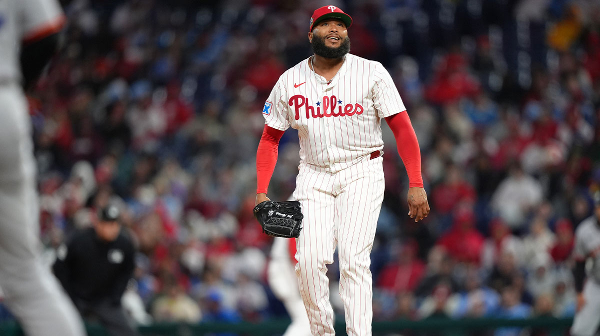 Jose Alvarado wins Mother's Day with perfect message on cap