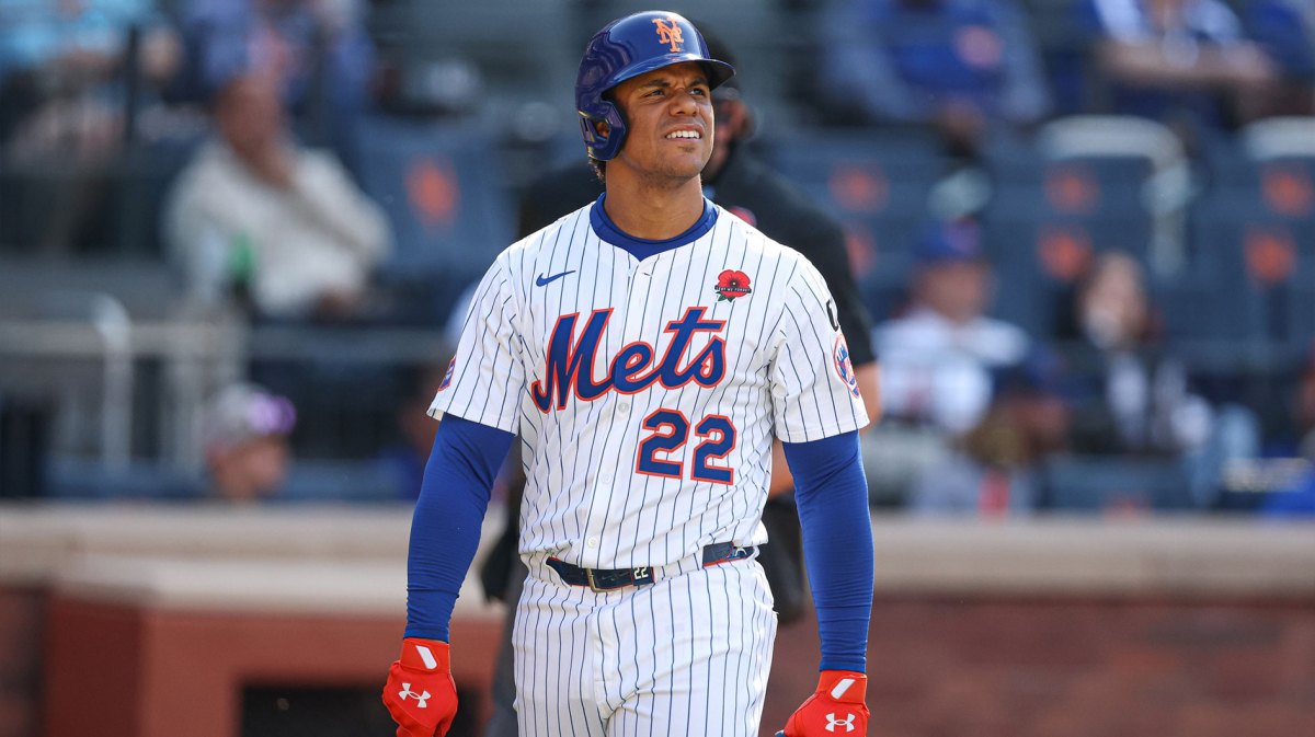 May 26, 2025; New York City, New York, USA; New York Mets right fielder Juan Soto (22) reacts after striking out during the fourth inning against the Chicago White Sox at Citi Field. Mandatory Credit: Vincent Carchietta-Imagn Images