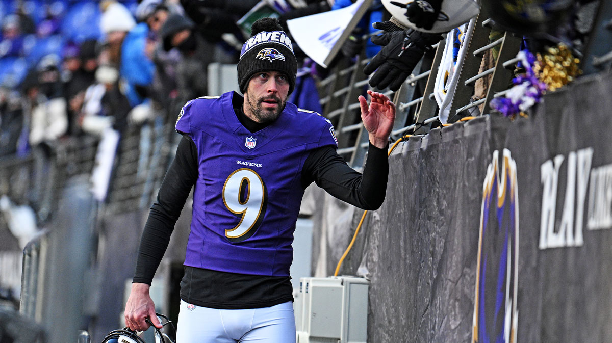 Baltimore Ravens place kicker Justin Tucker (9) arrives before the game against the Cleveland Browns at M&T Bank Stadium.