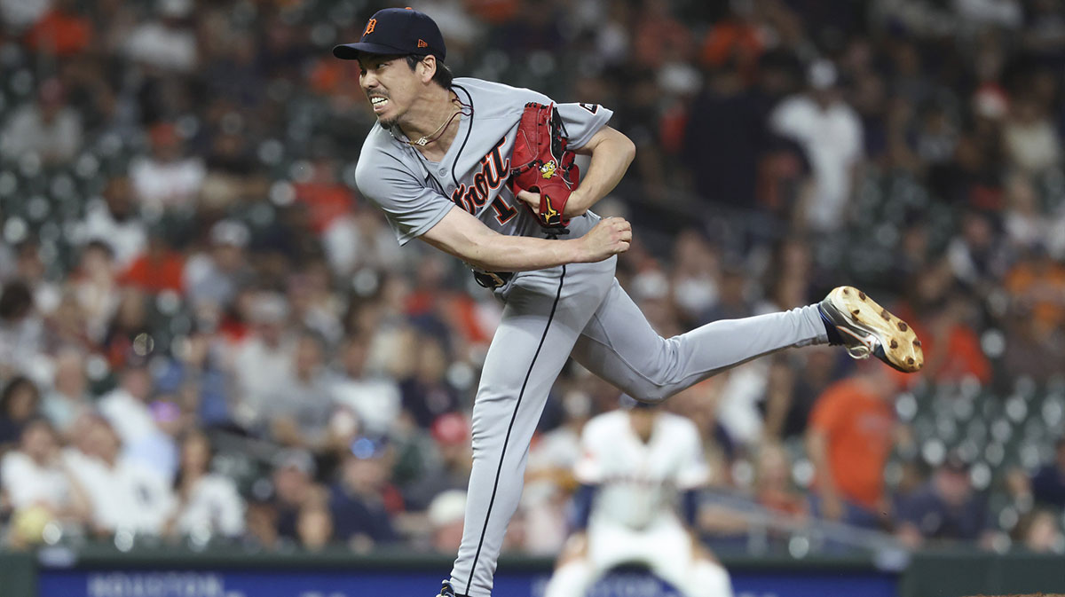 Detroit Tigers relief pitcher Kenta Maeda (18) delivers a pitch during the eighth inning against the Houston Astros at Daikin Park.