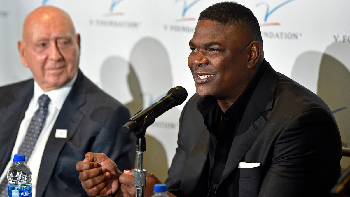 This year's Gala honored former Tampa Bay Buc wide receiver Keyshawn Johnson. The mission of the annual Dick Vitale Gala's is to raise money for pediatric cancer research through the V Foundation for Cancer Research to help men, women and children diagnosed with cancer. This year the 2022, 17th Annual Dick Vitale Gala raises a record $11.1 million. For more information and how to donate visit v.org. Sar Dick Vitale Gala 12