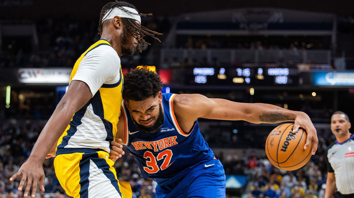 Knicks center Karl-Anthony Towns attacks Pacers' Myles Turner