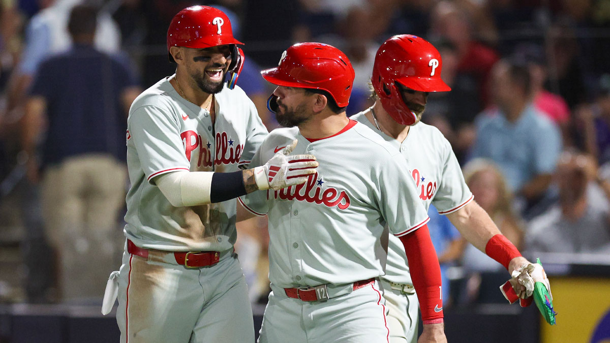 Kyle Schwarber hysterically gets credit for unlikely win vs. Rays