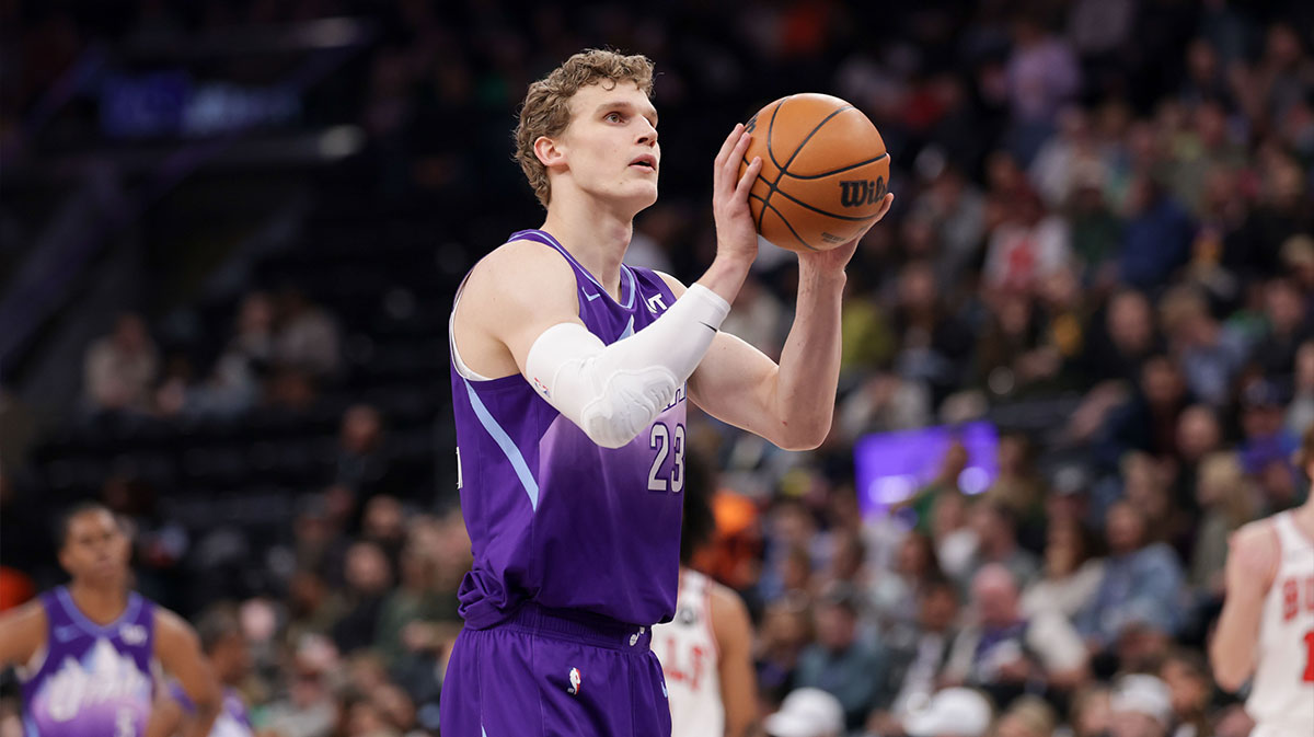 Utah Jazz forward Lauri Markkanen (23) shoots a technical free throw during the first quarter against the Chicago Bulls at Delta Center.