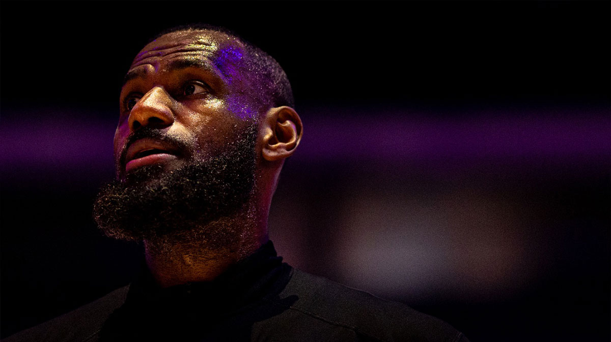 Los Angeles Lakers forward LeBron James (23) before action against the Philadelphia 76ers at Wells Fargo Center.