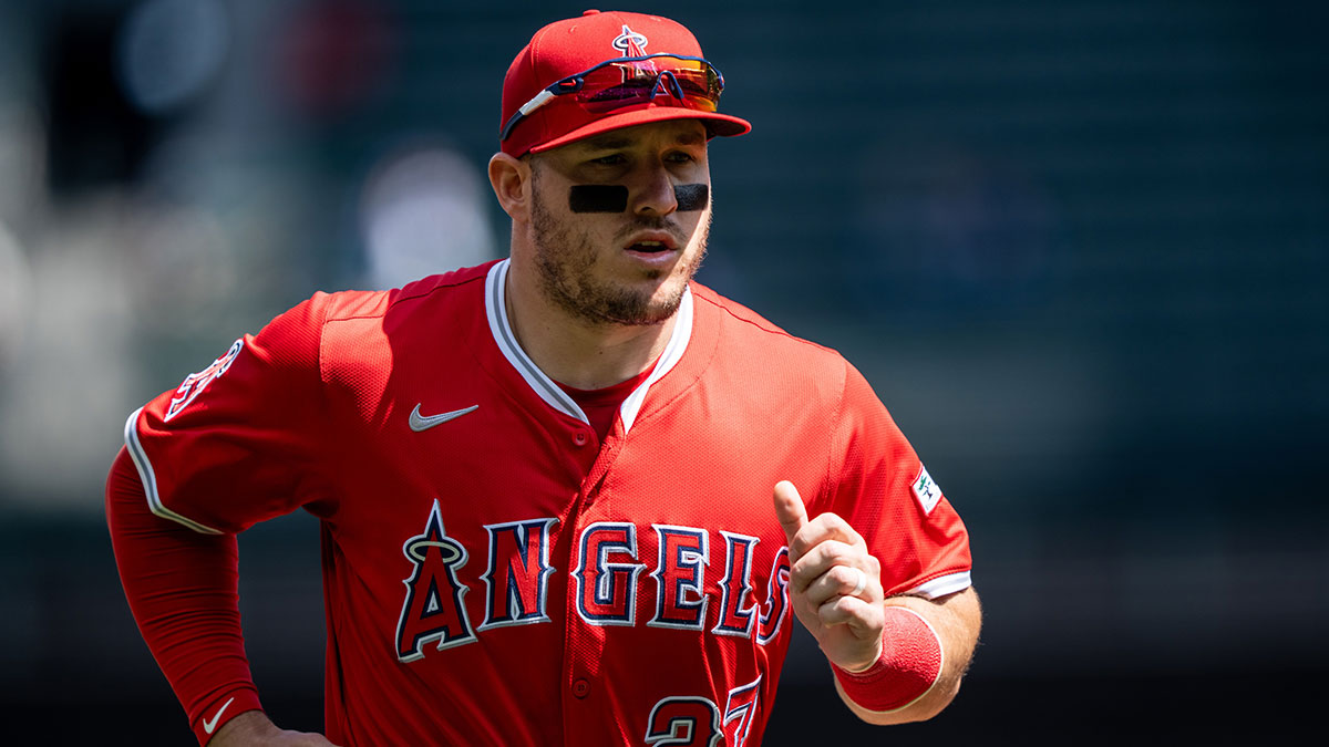 Los Angeles Angels right fielder Mike Trout (27) jogs off the field before a game against the Seattle Mariners at T-Mobile Park.
