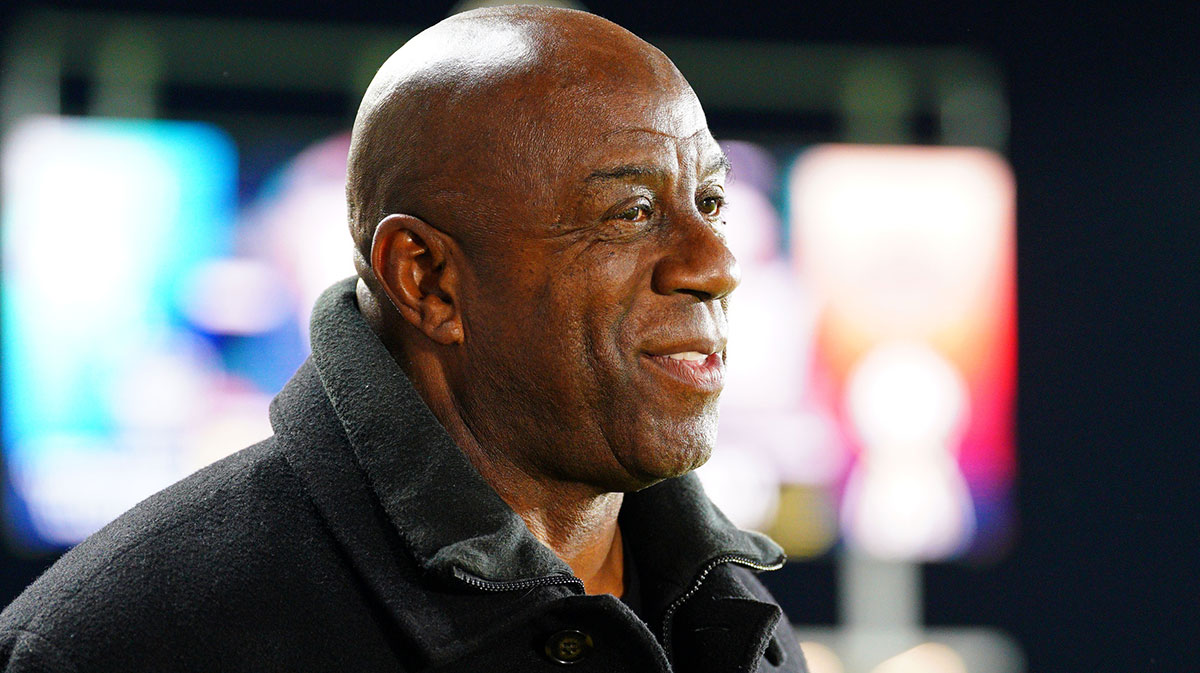 Magic Johnson attends the 2024 NWSL Championship match