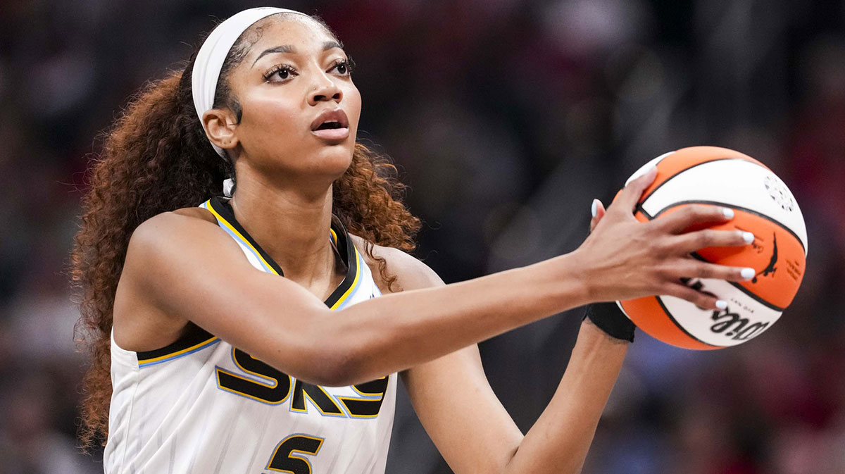 Chicago Sky forward Angel Reese (5) looks to shoot a basket Saturday, May 17, 2025, during a game between the Indiana Fever and the Chicago Sky at Gainbridge Fieldhouse in Indianapolis. The Indiana Fever defeated the Chicago Sky, 93-58.