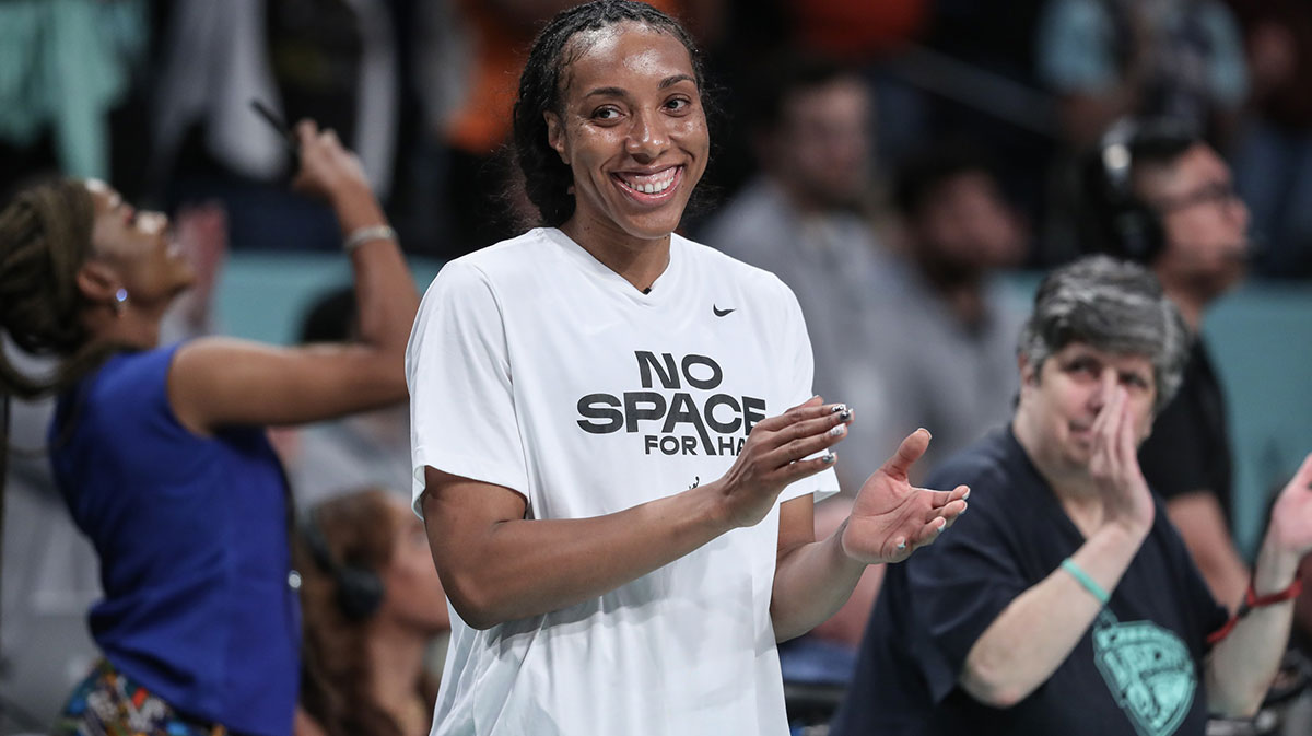 Golden State Valkyries forward Kayla Thornton (5) is given her 2024 WNBA Championship ring prior to a game against the New York Liberty at Barclays Center.