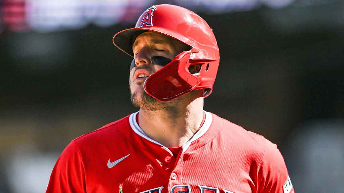 Los Angeles Angels outfielder Mike Trout (27) reacts after lining out during the ninth inning against the Minnesota Twins at Target Field.