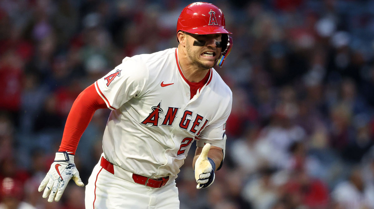 Los Angeles Angels right fielder Mike Trout (27) runs around bases on a triple during the fourth inning against the Pittsburgh Pirates at Angel Stadium.