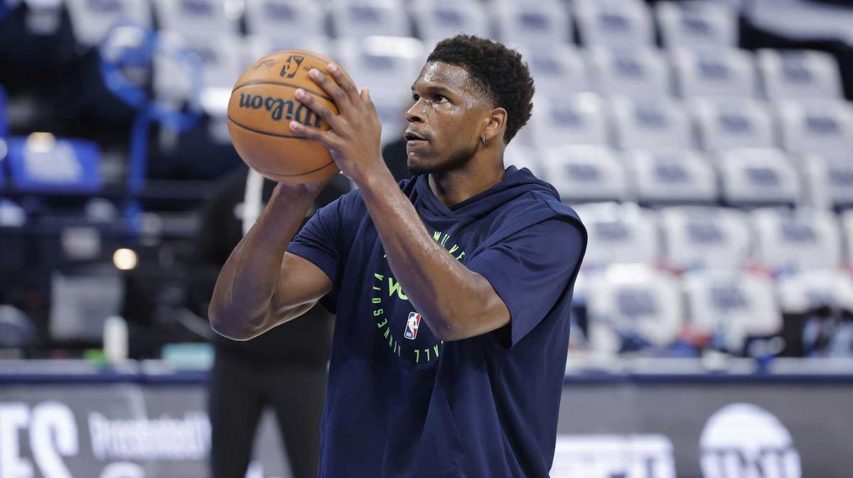 Minnesota Timberwolves guard Anthony Edwards warms up before game five of the western conference finals against the Oklahoma City Thunder for the 2025 NBA Playoffs at Paycom Center.
