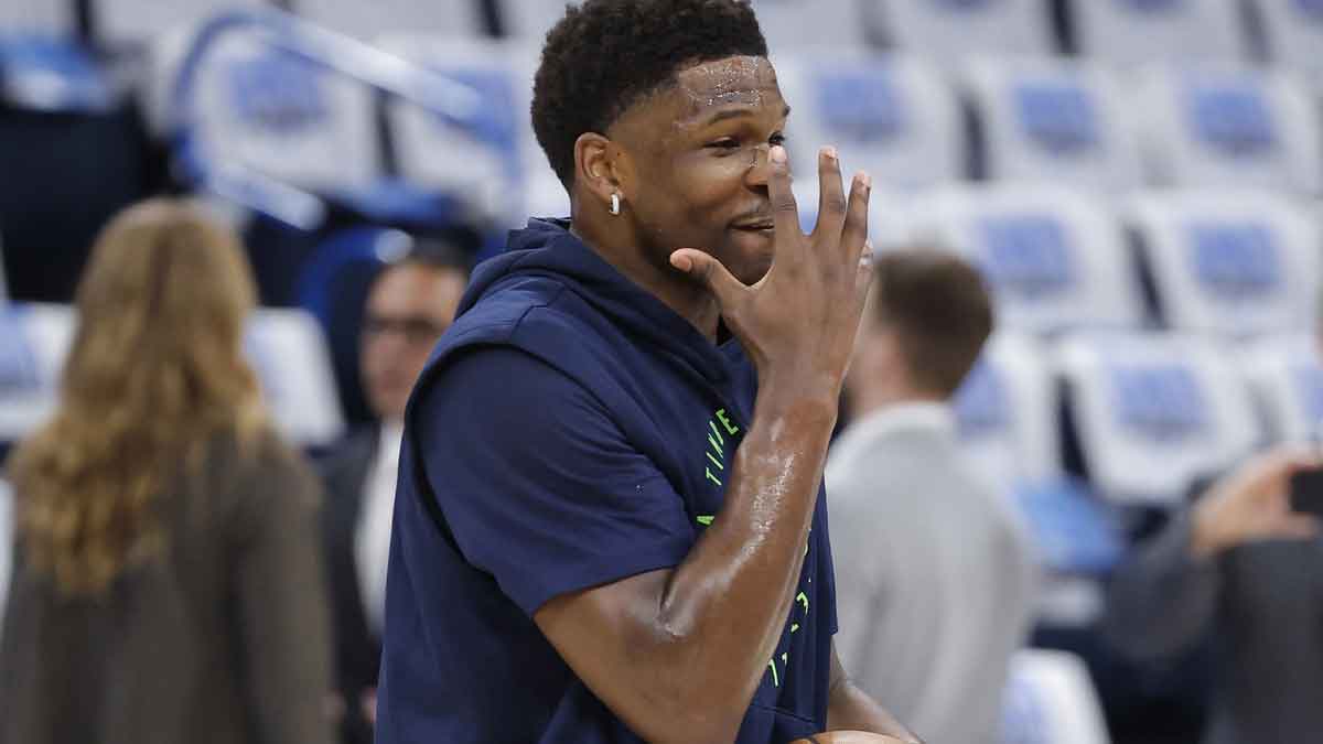 Minnesota Timberwolves guard Anthony Edwards warms up before game one of the western conference finals against the Oklahoma City Thunder for the 2025 NBA Playoffs at Paycom Center.