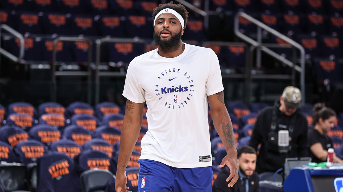 New York Knicks center Mitchell Robinson (23) warms up prior to game three of the second round for the 2025 NBA Playoffs against the Boston Celtics at Madison Square Garden.