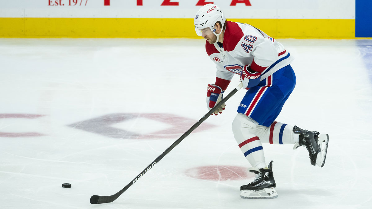Canadiens right wing Joel Armia (40) skates with the puck in the third period against the Ottawa Senators at the Canadian Tire Centre.