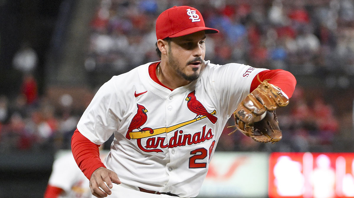 Cardinals’ Nolan Arenado late stratch with back spasms quiets trade talk