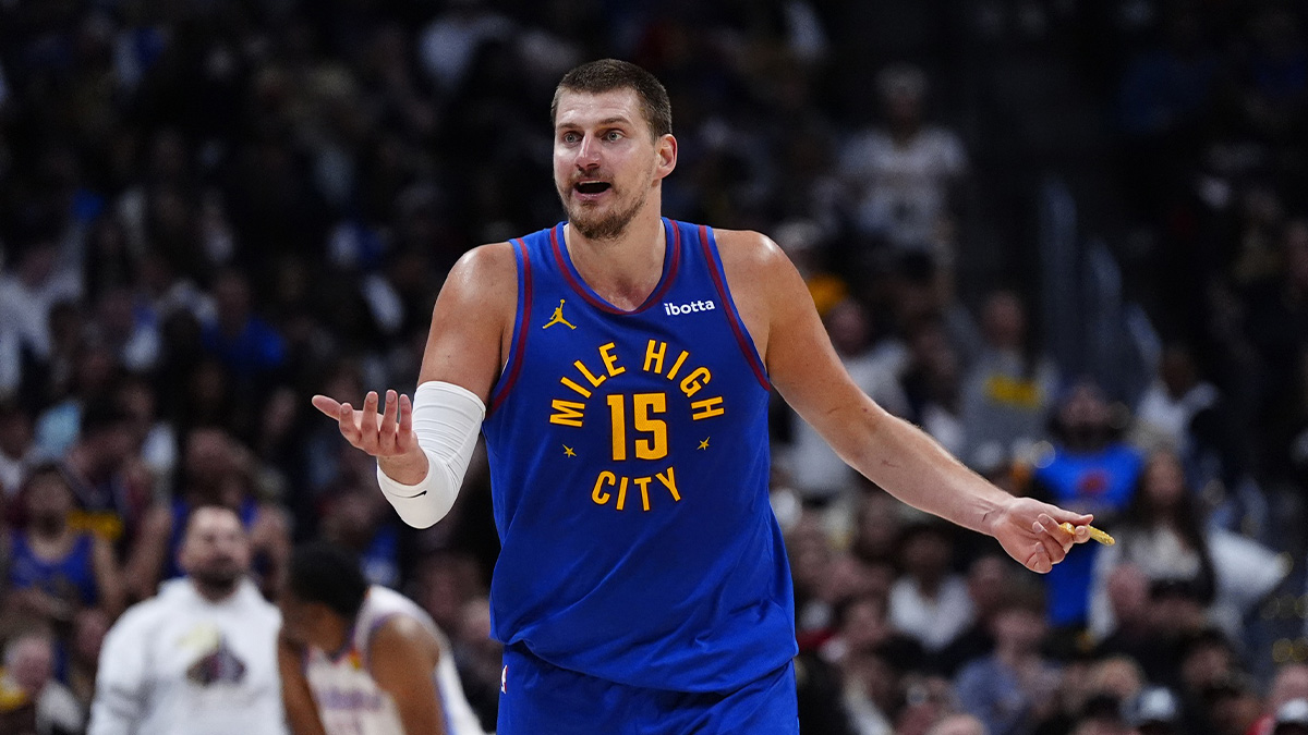 David Adelman stands up for Nikola Jokic following poor Game 3 performance