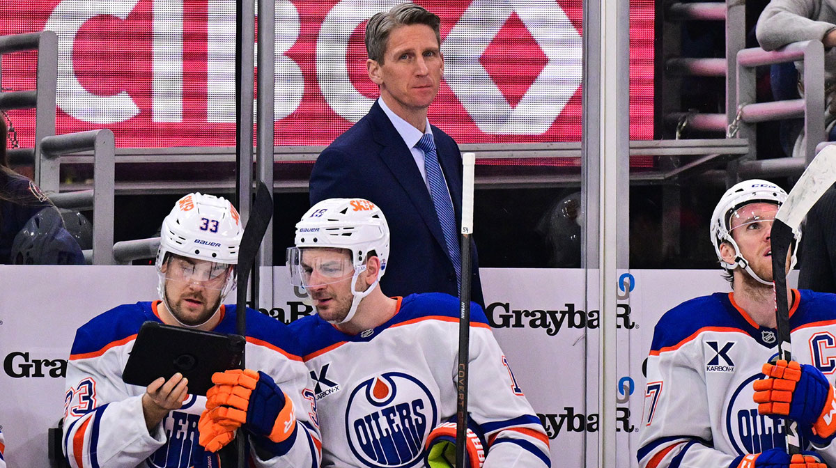 Edmonton Oilers head coach Kris Knoblauch looks on against the Chicago Blackhawks during the first period at the United Center.