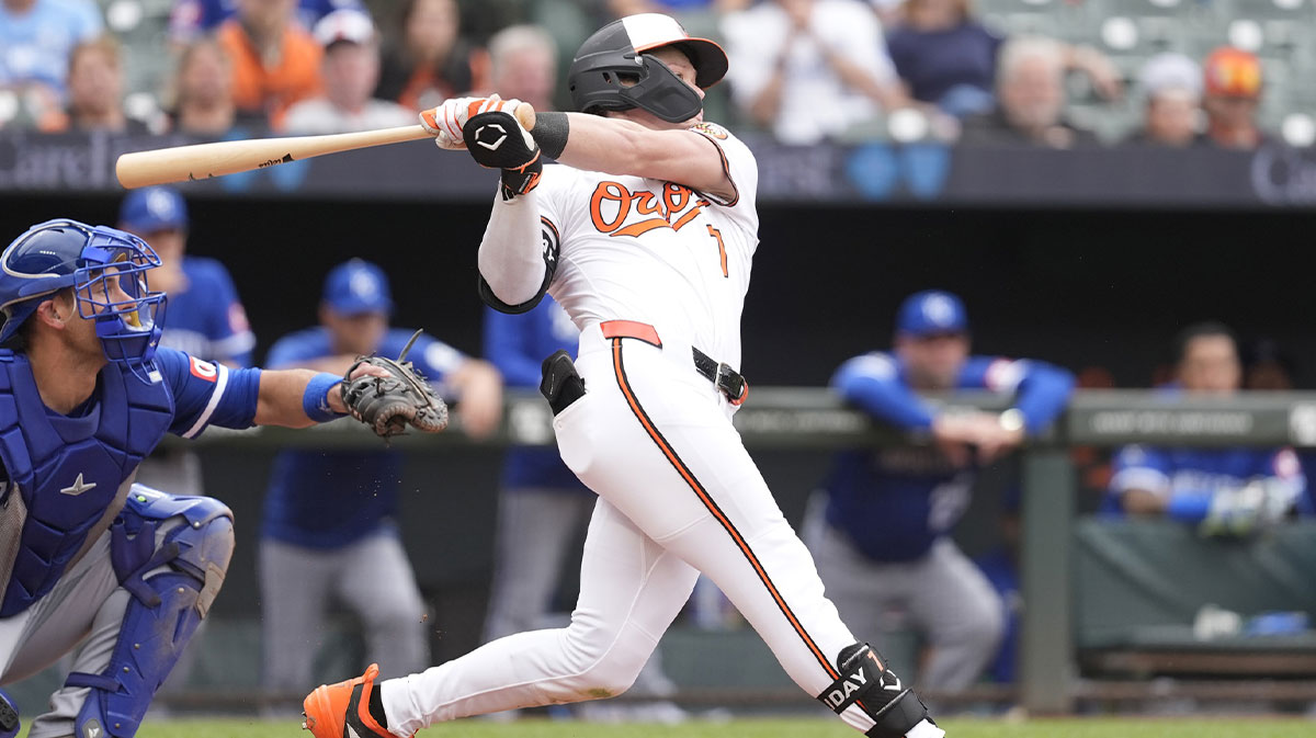 Orioles second baseman Jackson Holliday (7) hits a single