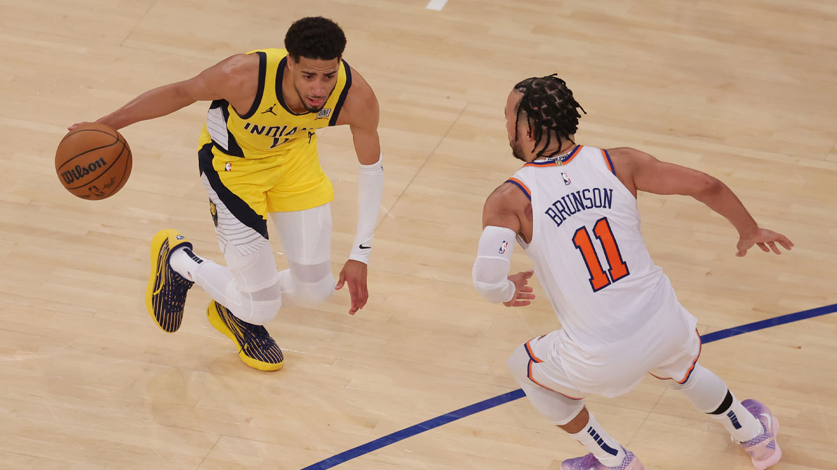 Indiana Pacers guard Tyrese Haliburton (0) controls the ball against New York Knicks guard Jalen Brunson (11) in overtime during game one of the eastern conference finals for the 2025 NBA Playoffs at Madison Square Garden.
