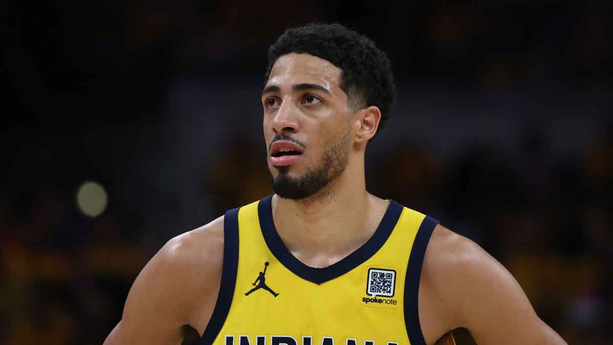 Indiana Pacers guard Tyrese Haliburton (0) stands on court during the second quarter against the New York Knicks of game four of the eastern conference finals for the 2025 NBA Playoffs at Gainbridge Fieldhouse.