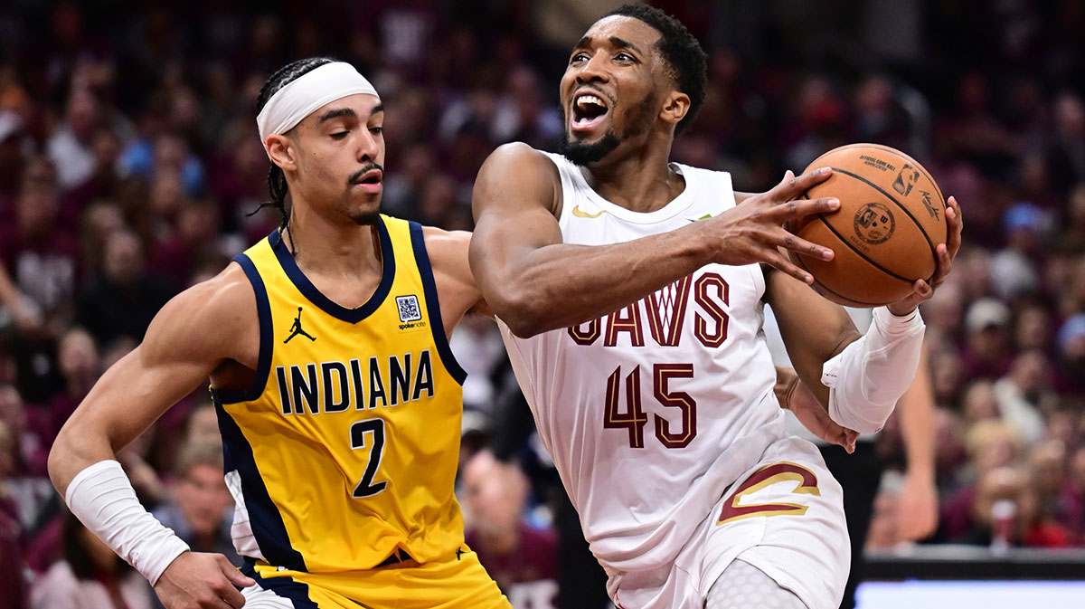 Pacers guard Andrew Nembhard defends Donovan Mitchell