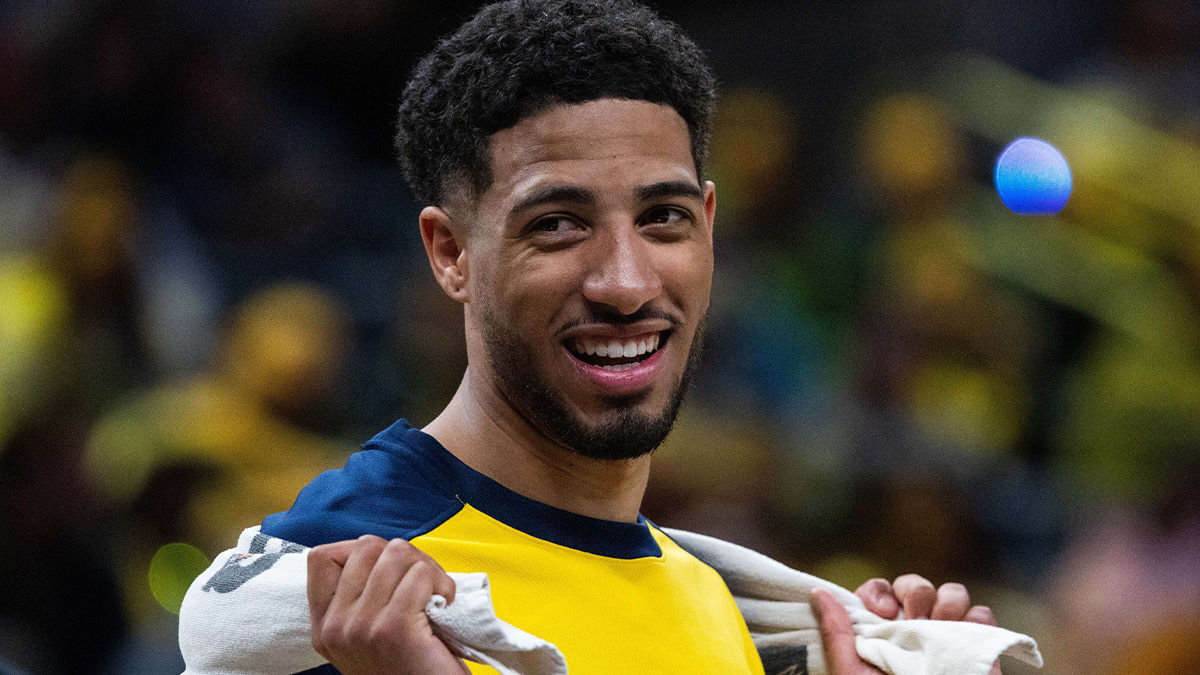 Indiana Pacers guard Tyrese Haliburton (0) in the first half against the Chicago Bulls at Gainbridge Fieldhouse.