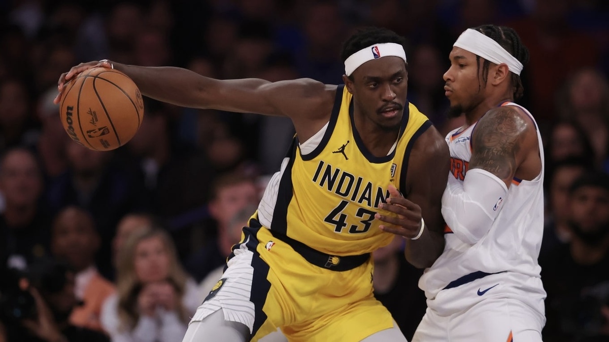 Indiana Pacers forward Pascal Siakam (43) controls the ball against New York Knicks guard Miles McBride (2) in the third quarter during game one of the eastern conference finals for the 2025 NBA Playoffs at Madison Square Garden.