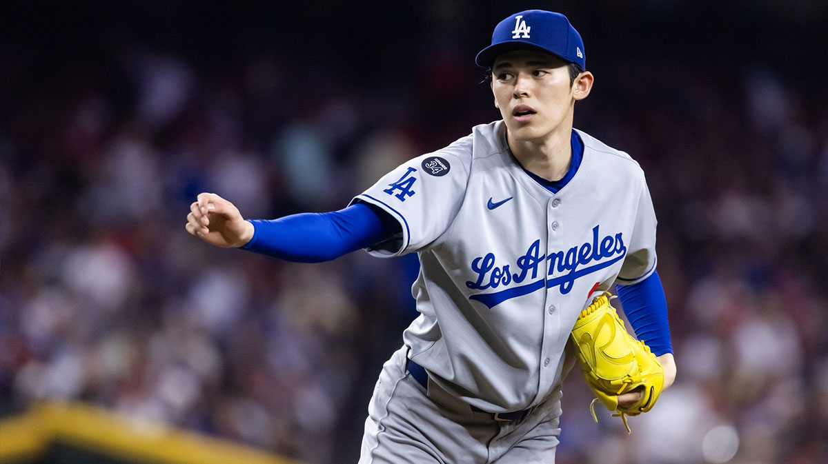 Los Angeles Dodgers pitcher Roki Sasaki (11) against the Arizona Diamondbacks at Chase Field.