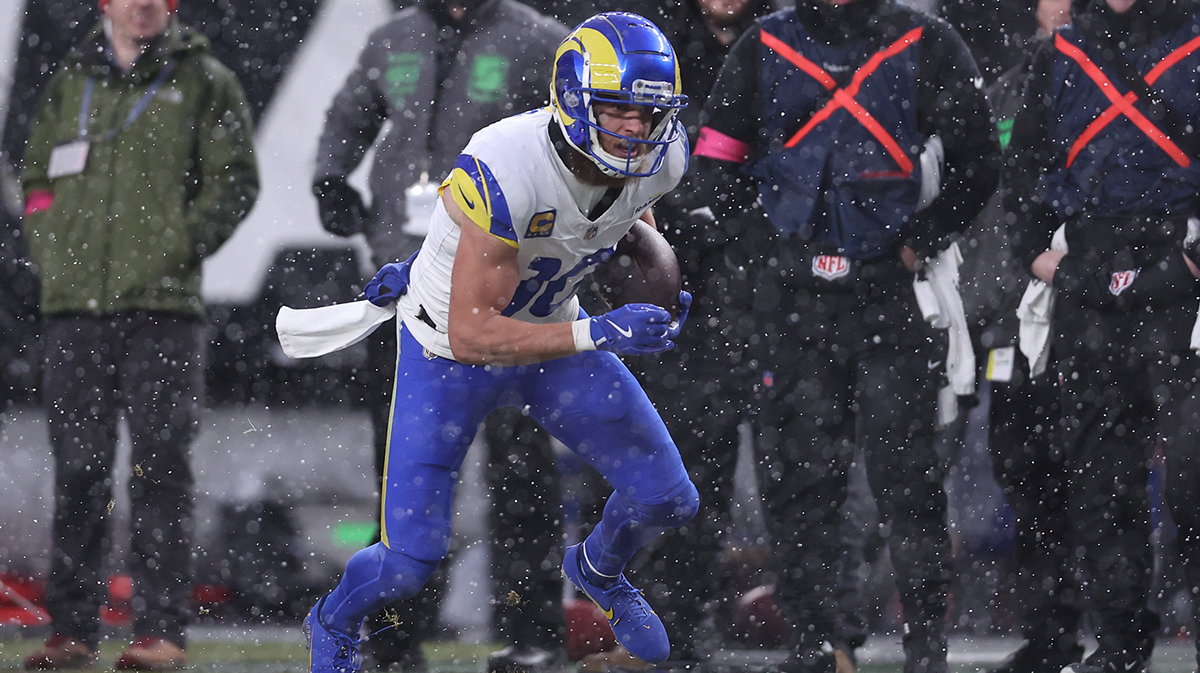 Los Angeles Rams wide receiver Cooper Kupp (10) catches a pass in the second quarter against the Philadelphia Eagles in a 2025 NFC divisional round game at Lincoln Financial Field.