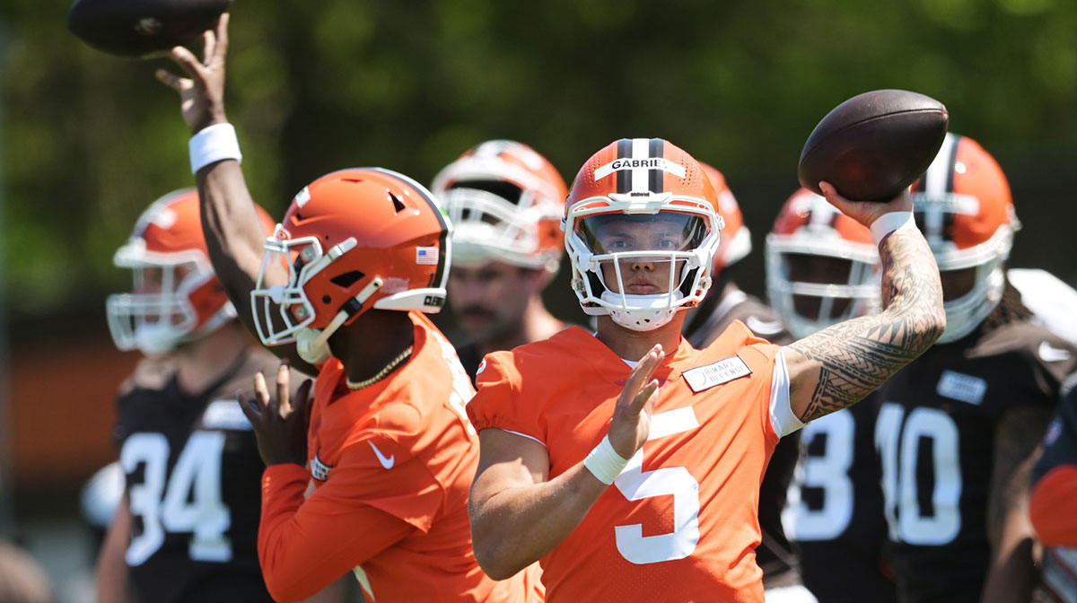 Browns rumors: Shedeur Sanders, Dillon Gabriel ‘not close’ in rookie minicamp