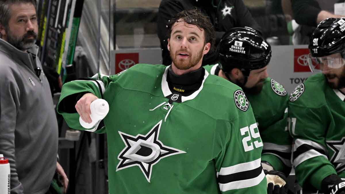 Dallas Stars goaltender Jake Oettinger (29) sprays his water in the air during a stoppage in the first period against the Winnipeg Jets in game six of the second round of the 2025 Stanley Cup Playoffs at American Airlines Center.