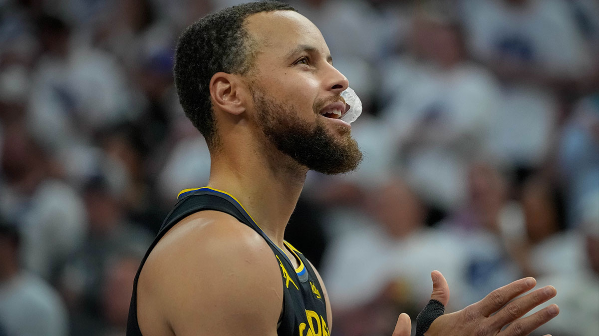 Golden State Warriors guard Stephen Curry (30) prepares to play the Minnesota Timberwolves before game one of the second round for the 2025 NBA Playoffs at Target Center.
